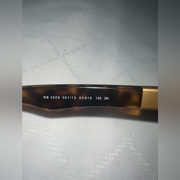 💥💥💥Ray-Ban Unisex Sun Glasses made in Italy - Picture 5 of 7